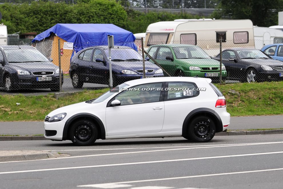 Nowy Volkswagen Golf VII - zdjcie szpiegowskie