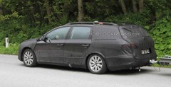 Nowy Volkswagen Passat Variant 2012 - zdjcie szpiegowskie