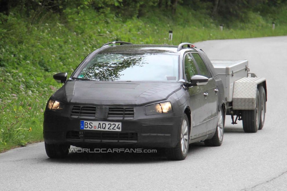 Nowy Volkswagen Passat Variant 2012 - zdjcie szpiegowskie