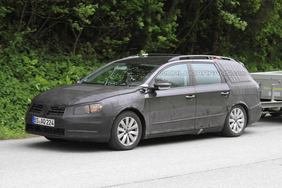 Nowy Volkswagen Passat Variant 2012 - zdjcie szpiegowskie