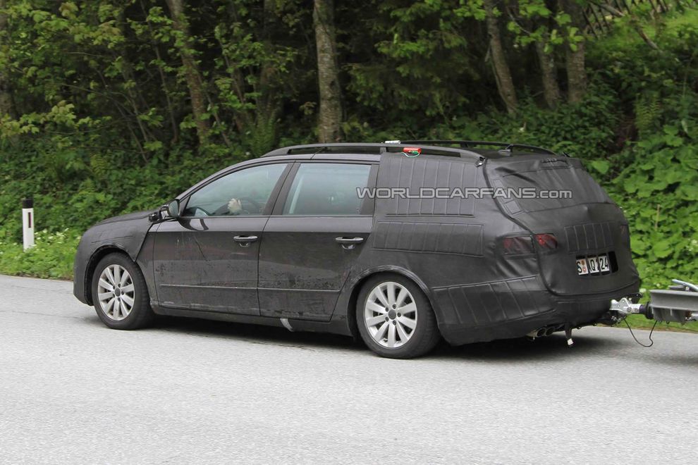 Nowy Volkswagen Passat Variant 2012 - zdjcie szpiegowskie