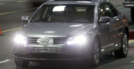 Nowy Volkswagen Phaeton po face liftingu - zdjcie szpiegowskie