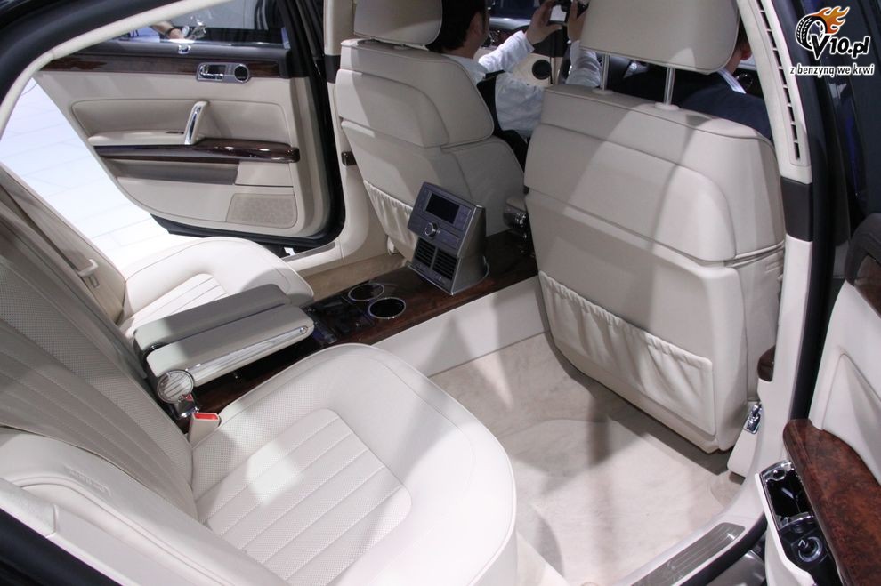 Nowy Volkswagen Phaeton po face liftingu - Beijing Auto Show 2010