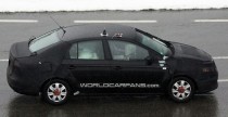 Nowy Volkswagen Polo sedan - zdjcie szpiegowskie