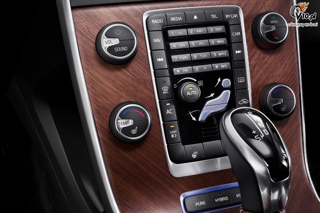 Volvo S60L Plug-in Hybrid