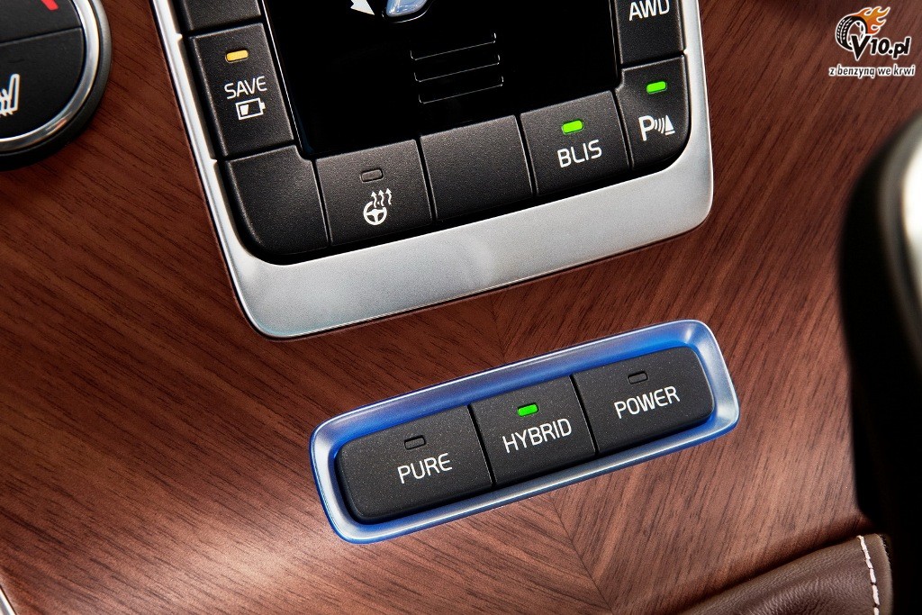 Volvo S60L Plug-in Hybrid