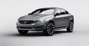 Volvo S60 Cross Country - podwyższony sedan jedzie do Detroit