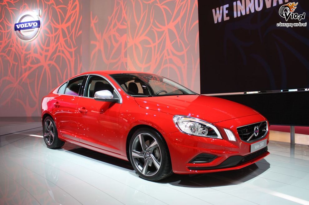 Nowe Volvo S60 i V60 R-Design - Paris Motor Show 2010