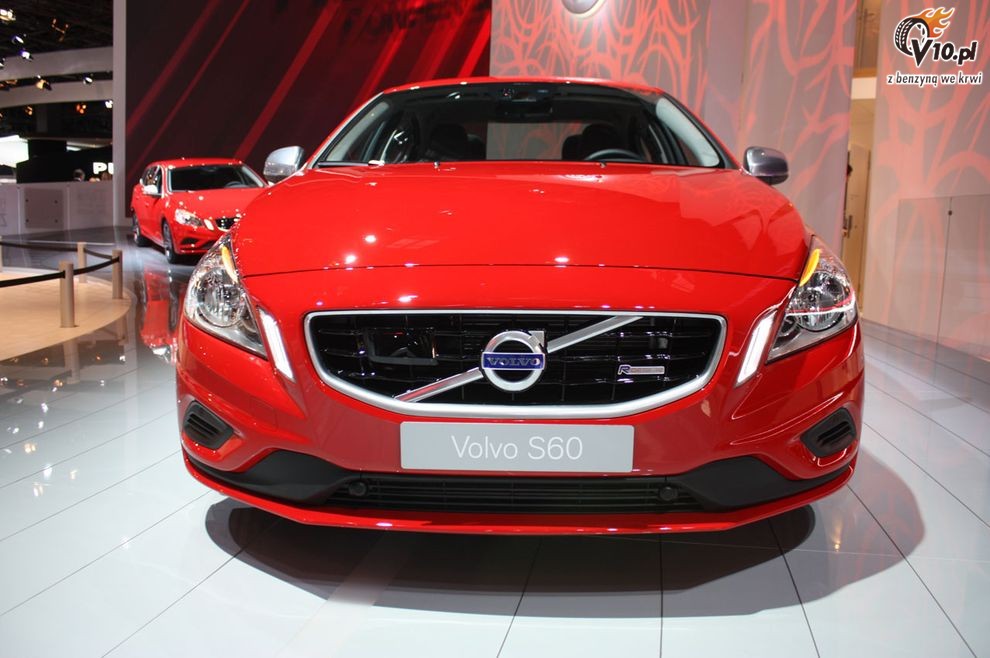 Nowe Volvo S60 i V60 R-Design - Paris Motor Show 2010