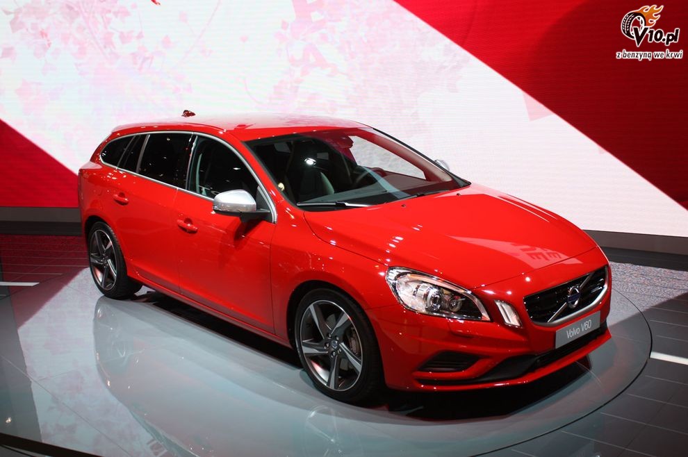 Nowe Volvo S60 i V60 R-Design - Paris Motor Show 2010