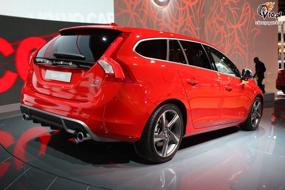 Nowe Volvo S60 i V60 R-Design - Paris Motor Show 2010