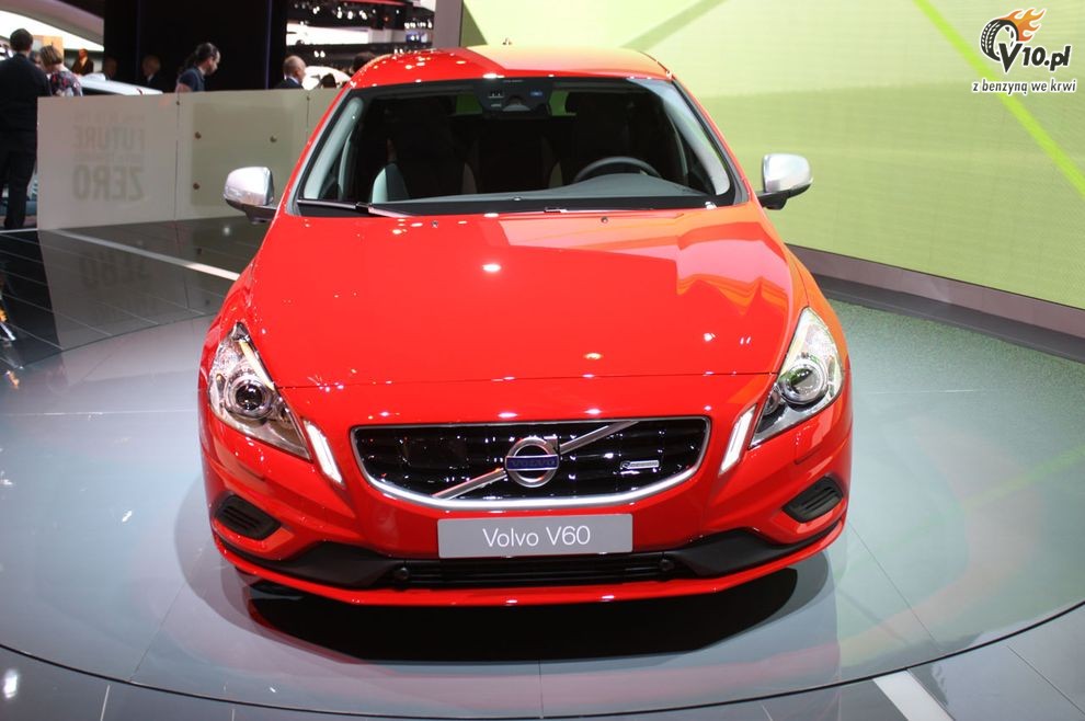 Nowe Volvo S60 R-Design i V60 R-Design - Paris Motor Show 2010