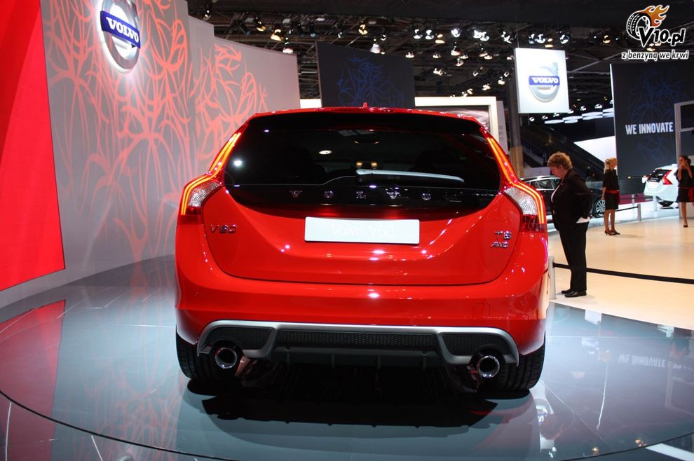 Nowe Volvo S60 i V60 R-Design - Paris Motor Show 2010
