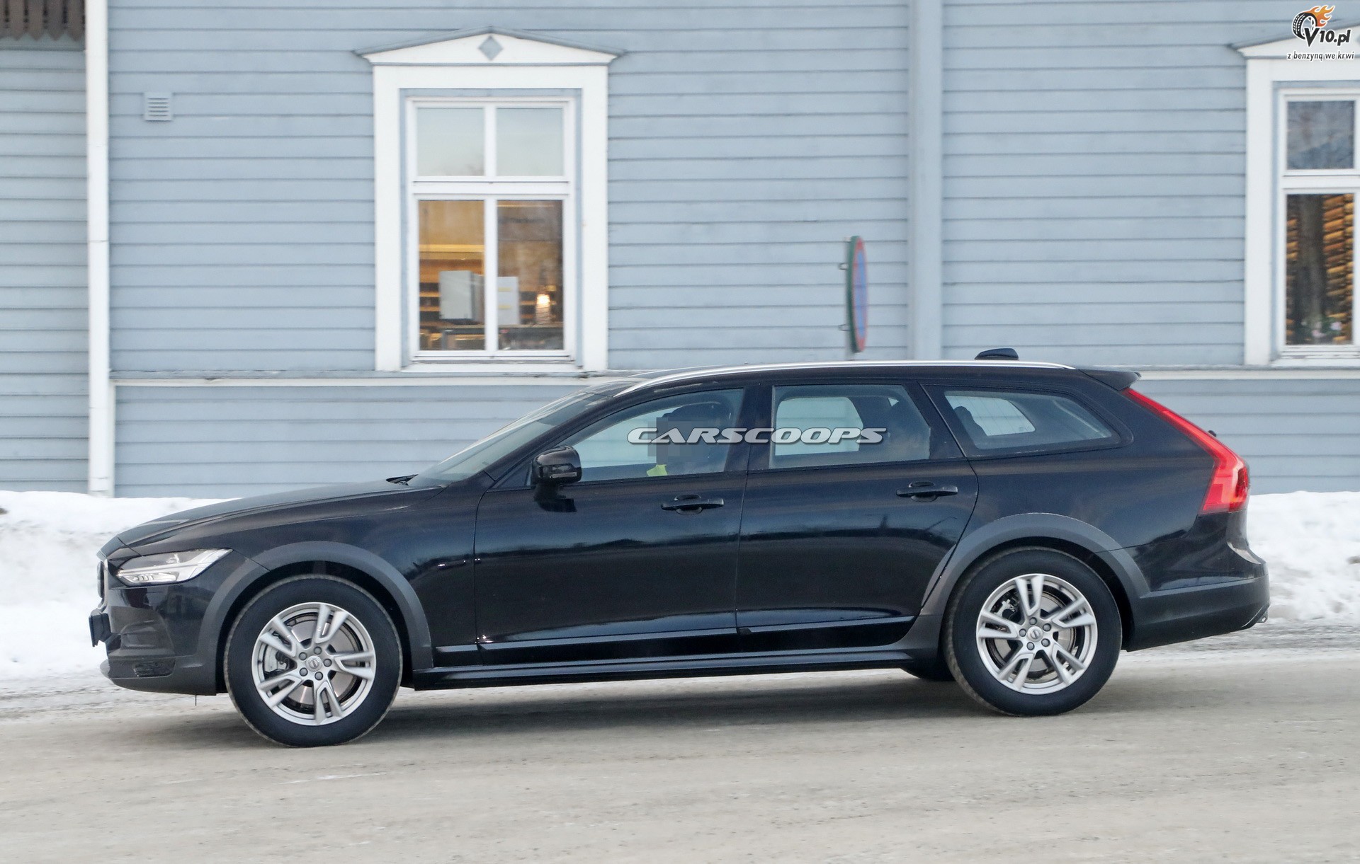 Volvo V90 Cross Country
