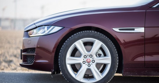 Jaguar XE vs Audi A4 - porównanie