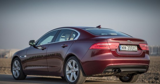 Jaguar XE vs Audi A4 - porównanie