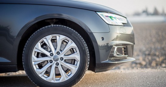 Jaguar XE vs Audi A4 - porównanie