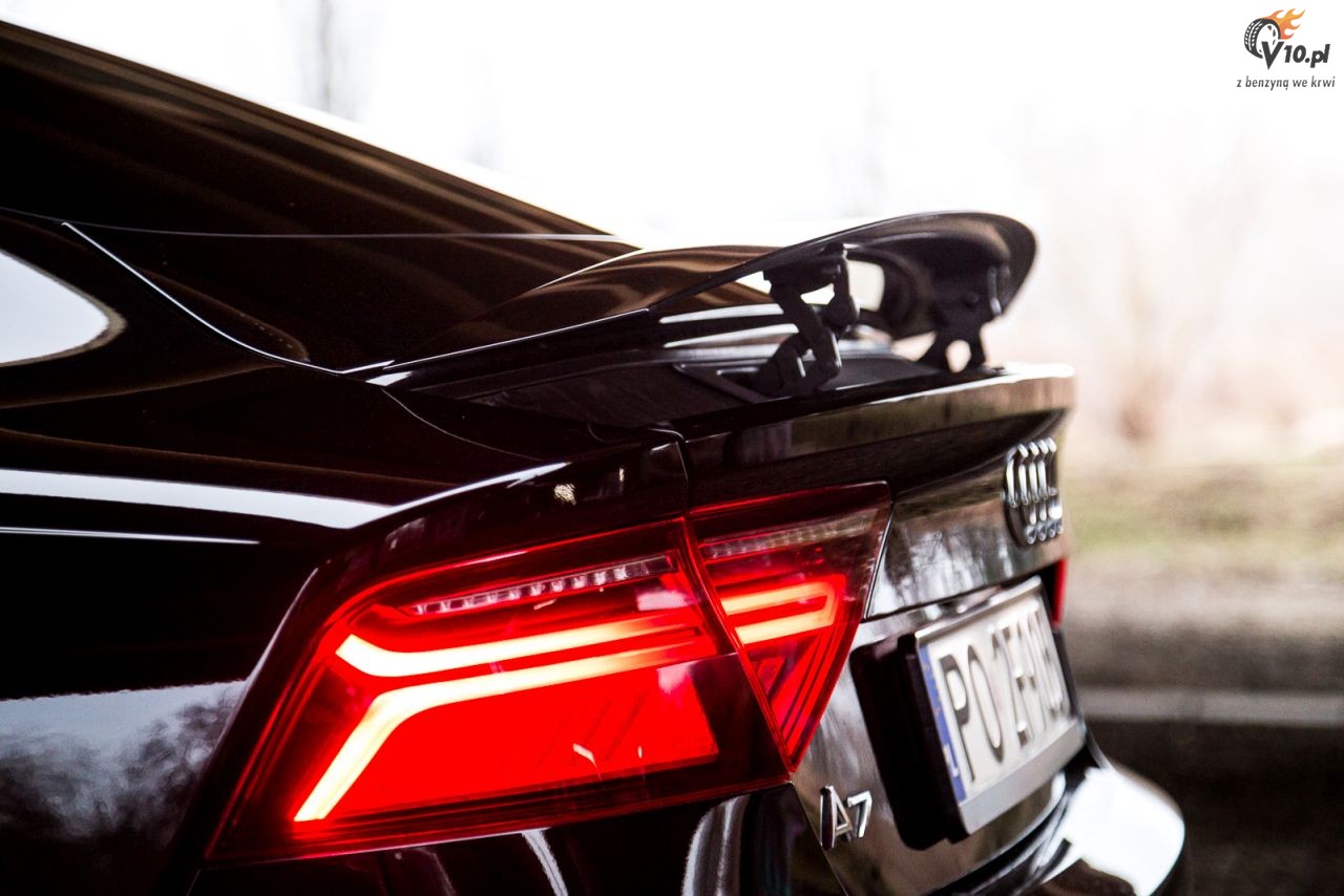 Audi A7 Sportback 3.0 TDI vs Mercedes-Benz CLS 350 CDI - porwnanie