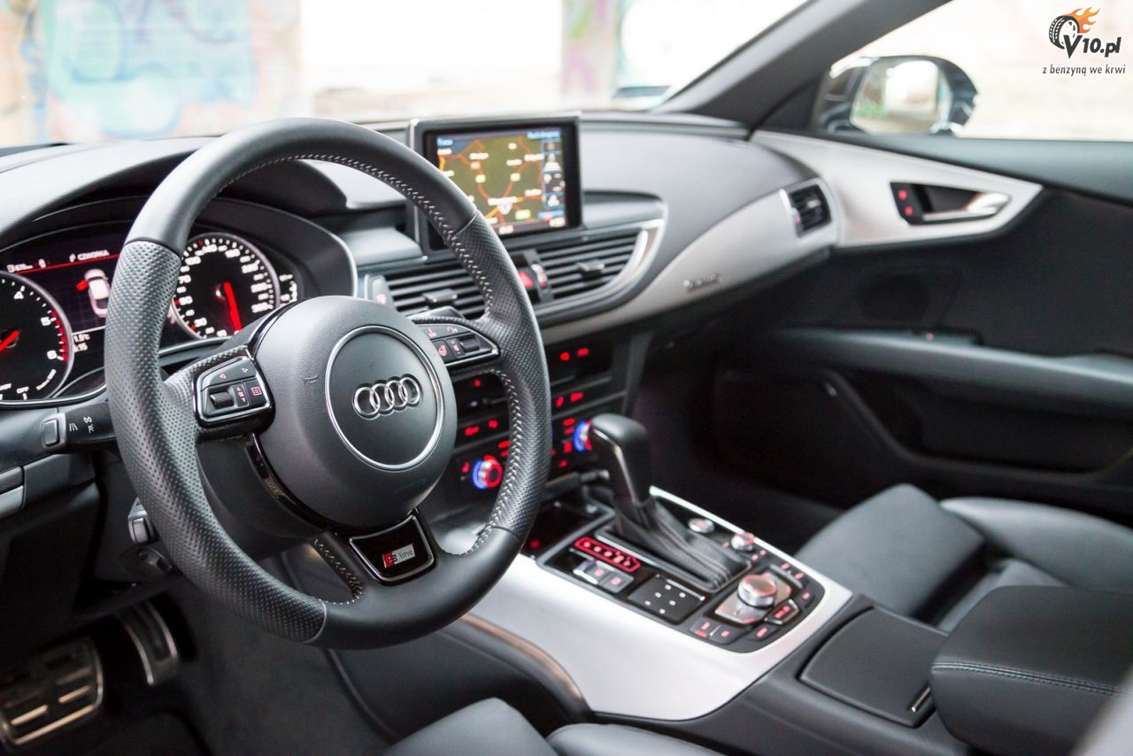 Audi A7 Sportback 3.0 TDI vs Mercedes-Benz CLS 350 CDI - porwnanie