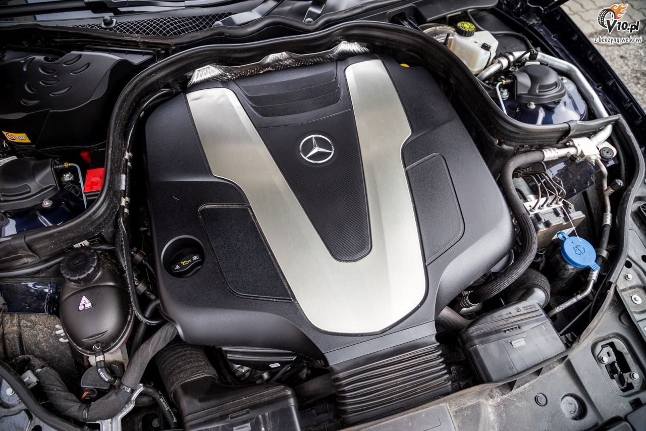 Audi A7 Sportback 3.0 TDI vs Mercedes-Benz CLS 350 CDI - porwnanie
