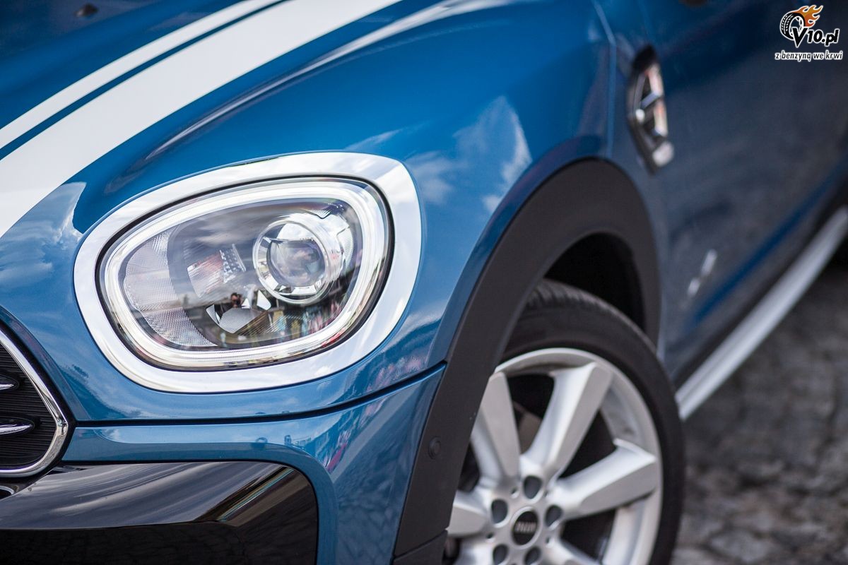 Audi Q2 2.0 TDI vs Mini Countryman Cooper D - porwnanie