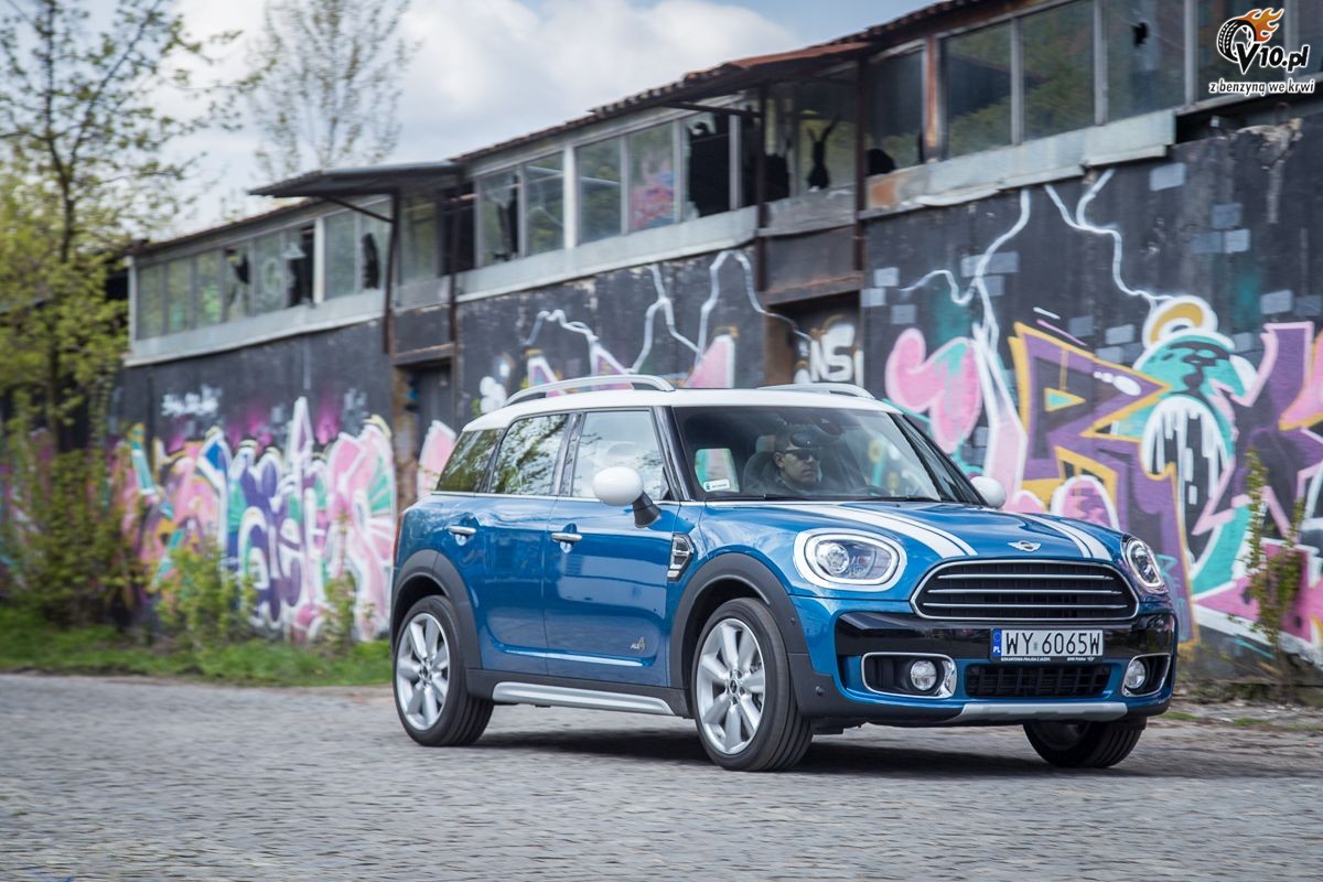 Audi Q2 2.0 TDI vs Mini Countryman Cooper D - porwnanie