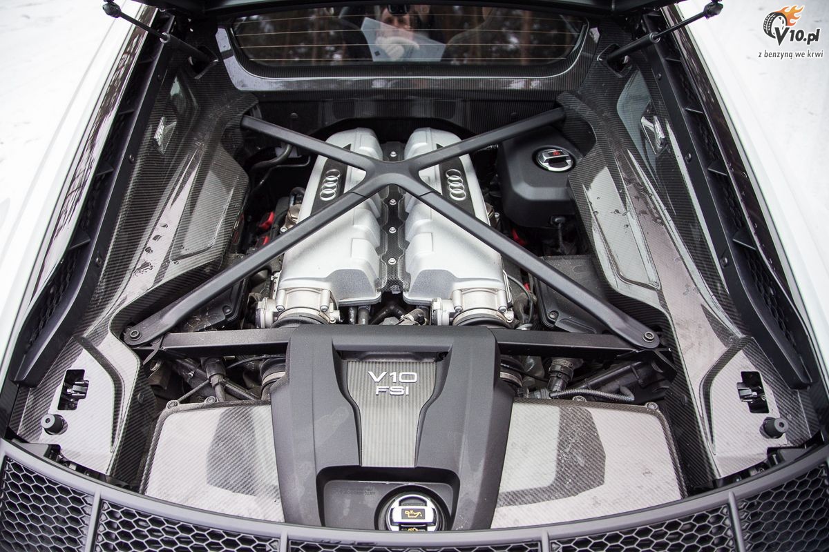 Audi R8 V10 Plus - test