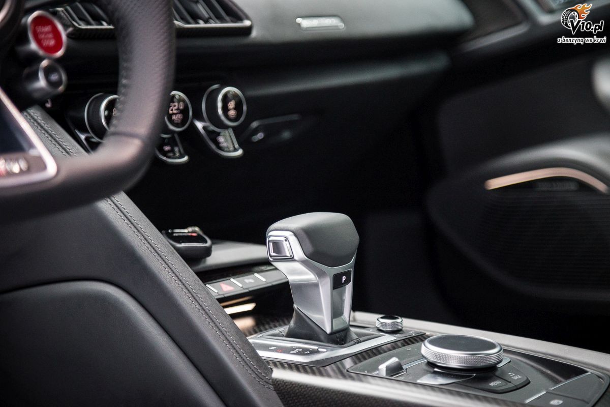 Audi R8 V10 Plus - test