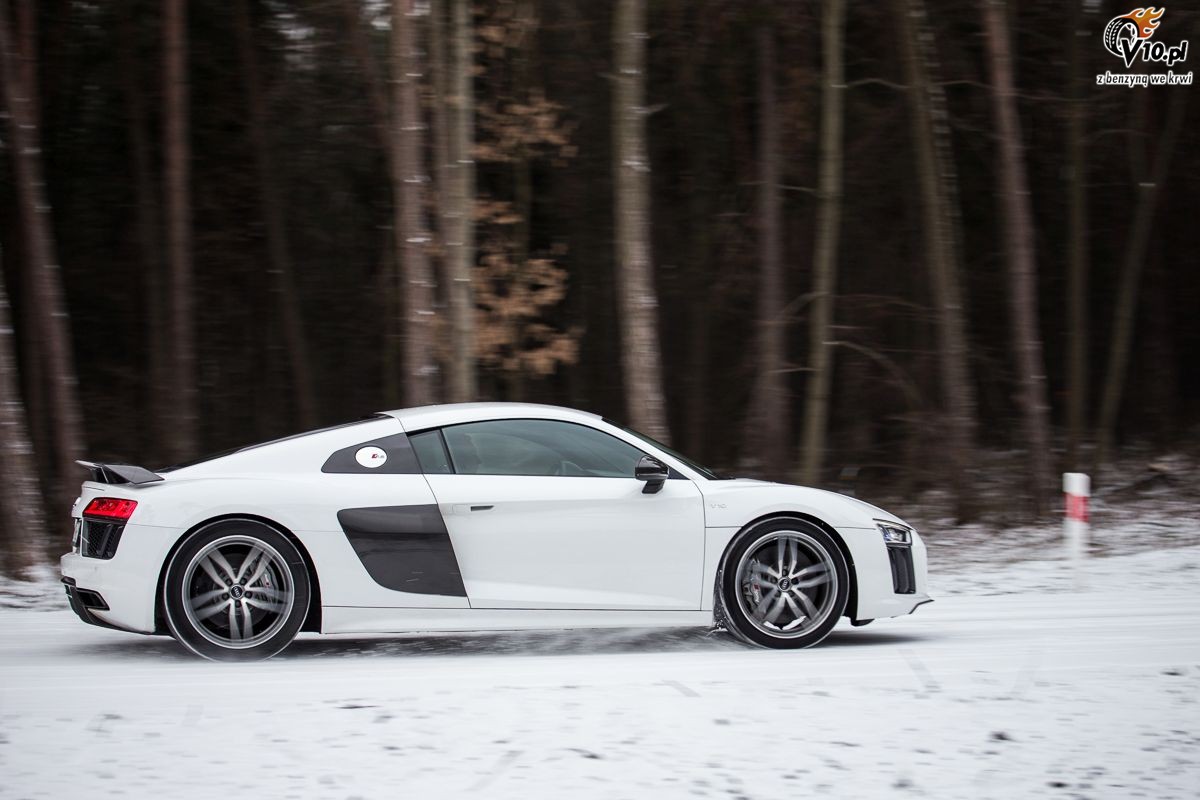 Audi R8 V10 Plus - test