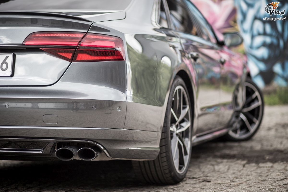 Audi S8 Plus - test
