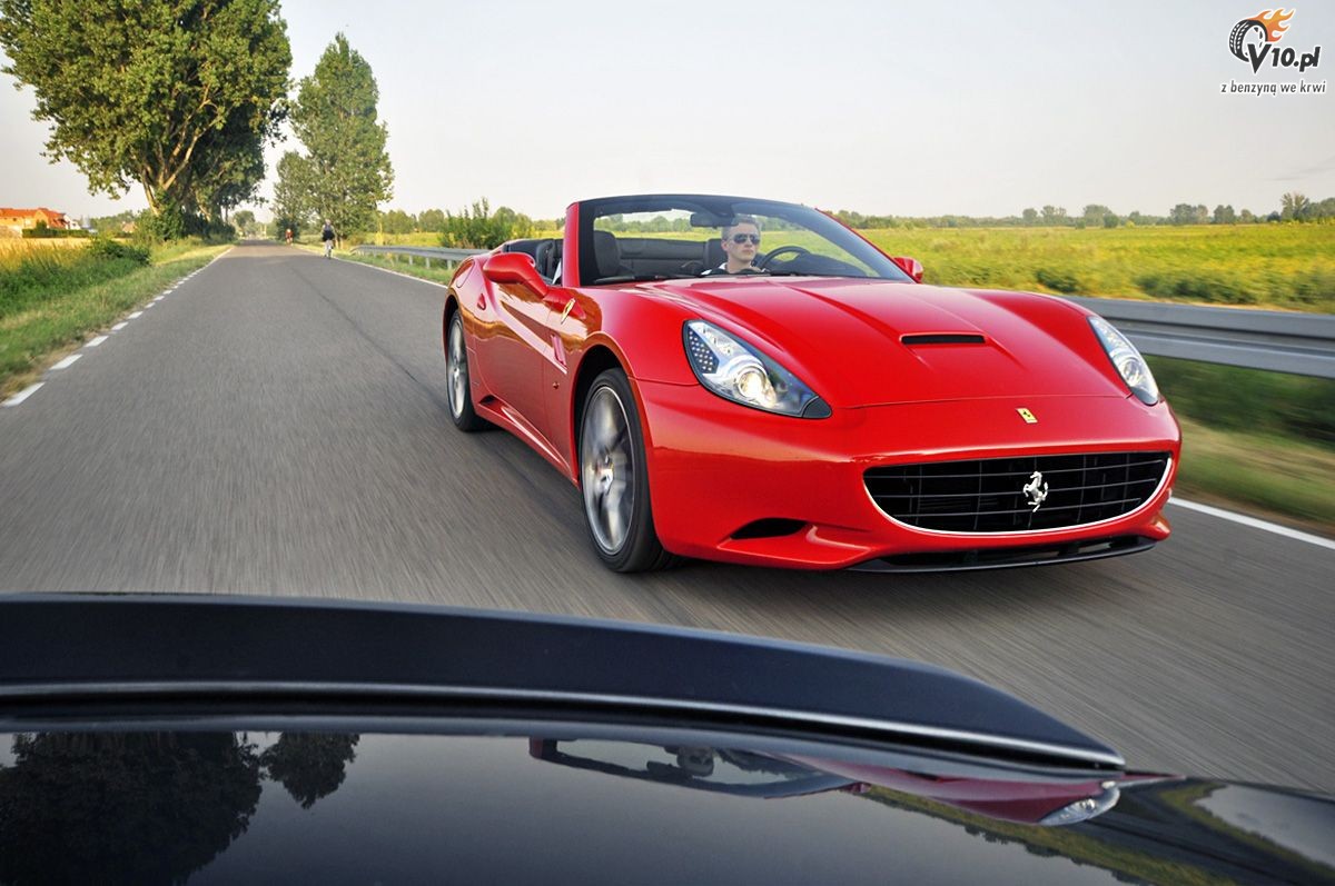 Ferrari California vs Mercedes-Benz SLK 55 AMG