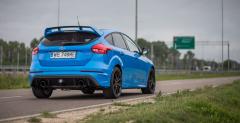 Audi RS 3 vs Ford Focus RS