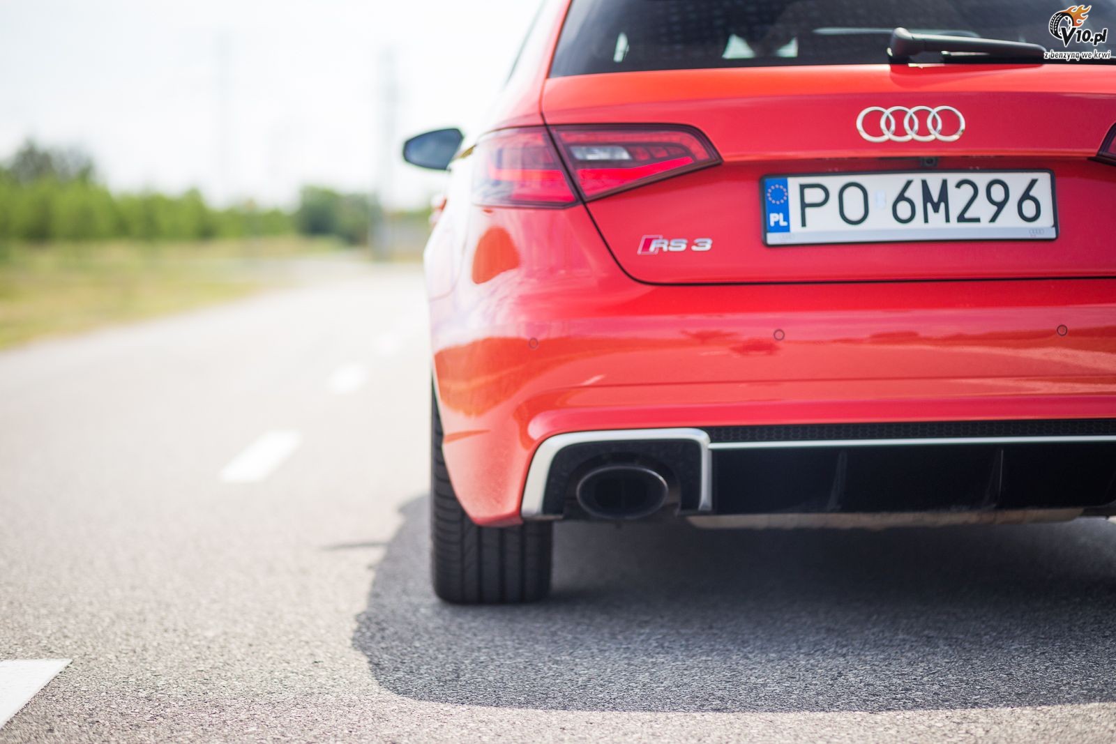 Audi RS 3 vs Ford Focus RS