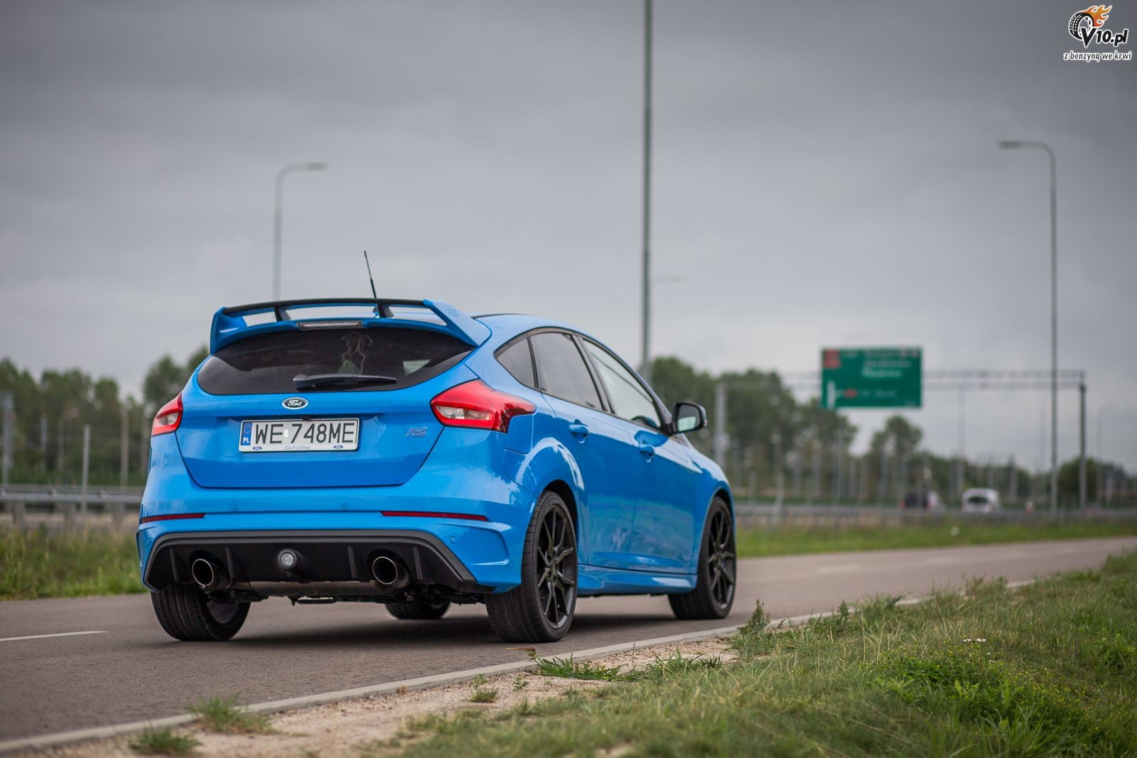 Audi RS 3 vs Ford Focus RS