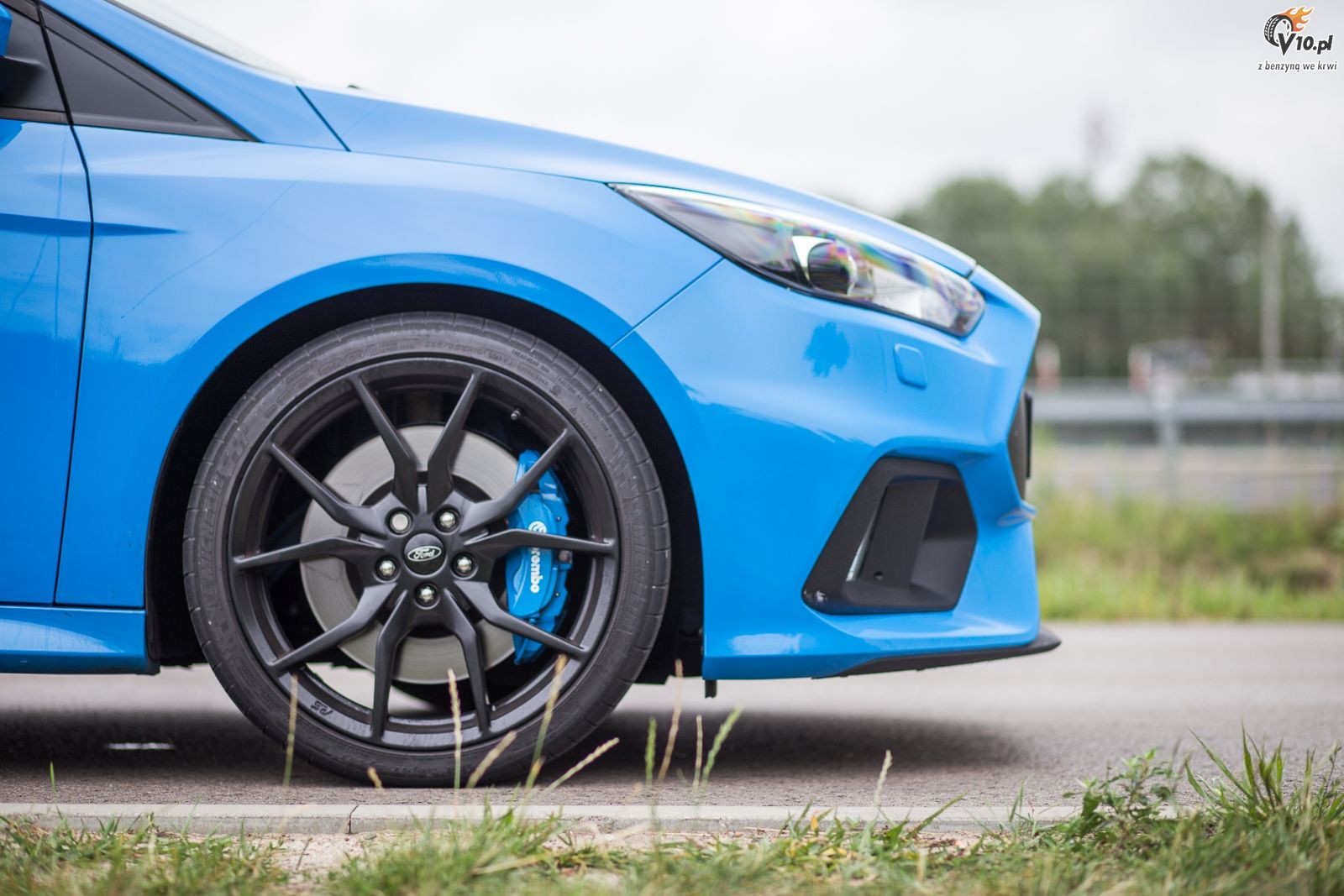 Audi RS 3 vs Ford Focus RS