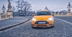 Ford Focus ST -test z Iness Tushkanov