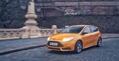 Ford Focus ST -test z Iness Tushkanov