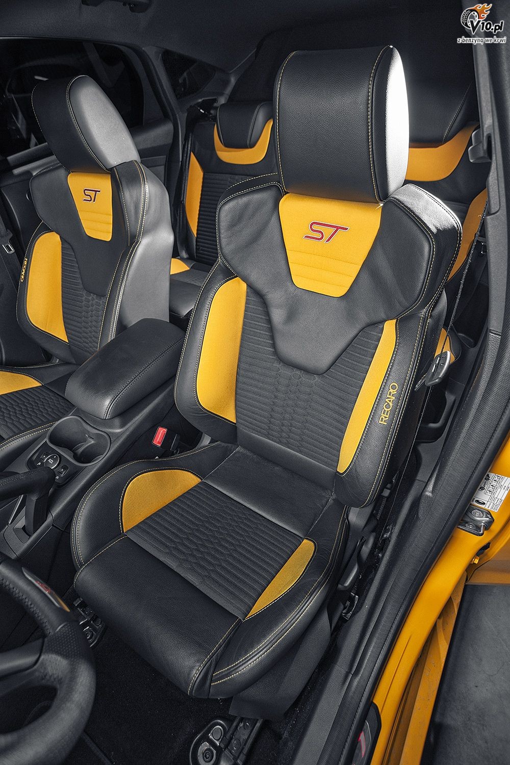 Ford Focus ST -test z Iness Tushkanov