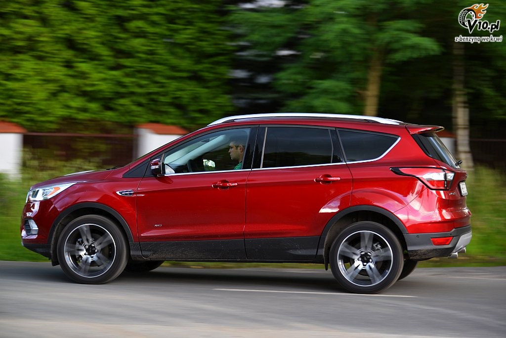 Ford Kuga 2.0 tdci 2017 - test
