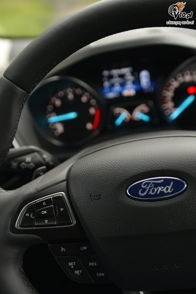 Ford Kuga 2.0 tdci 2017 - test