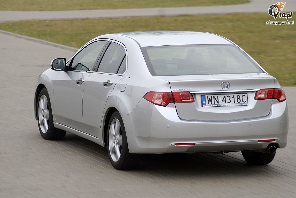 Honda Accord 2.0 i-VTEC - test