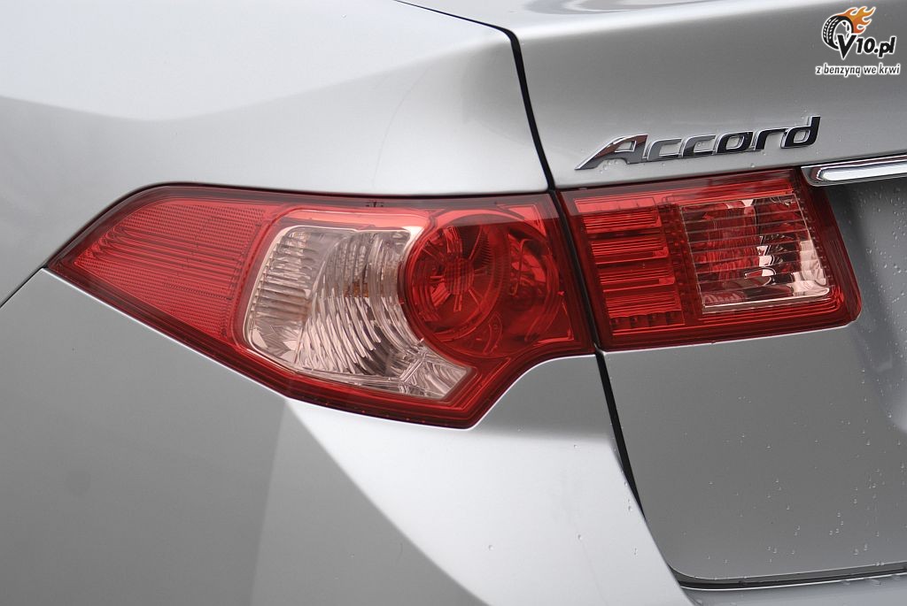 Honda Accord 2.0 i-VTEC - test