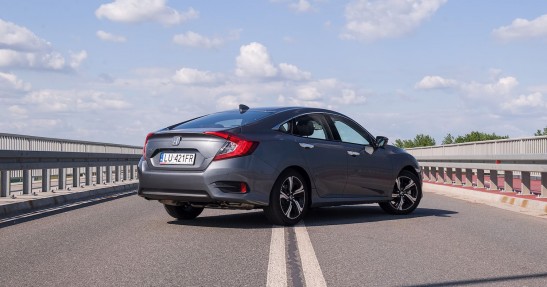 Honda Civic Sedan 1.5 VTEC 2017 - test