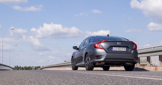 Honda Civic Sedan 1.5 VTEC 2017 - test