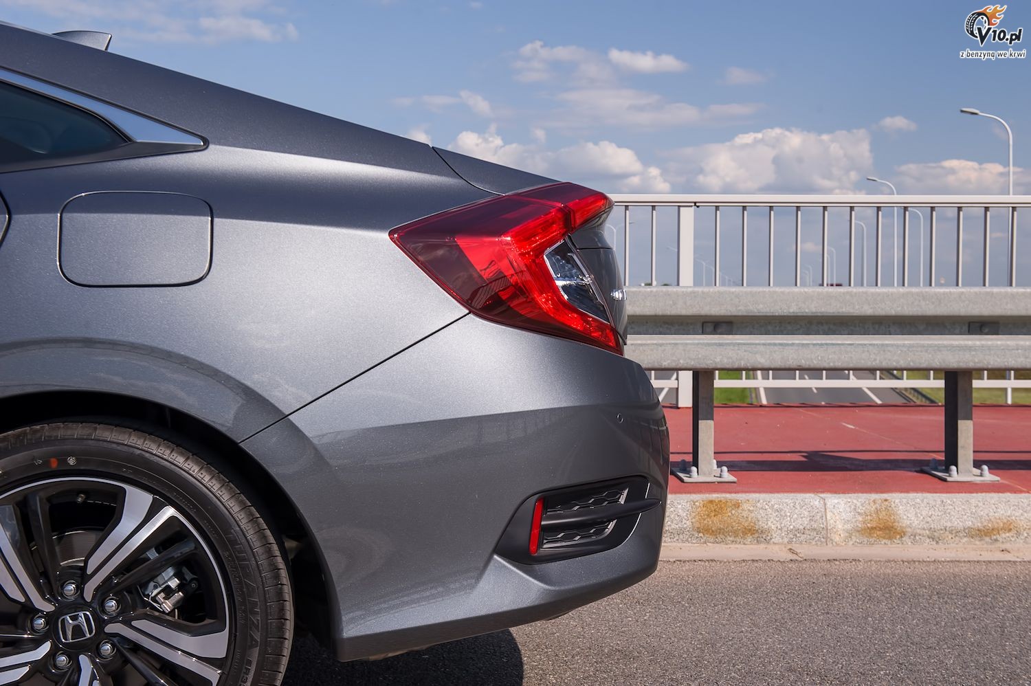 Honda Civic Sedan 1.5 VTEC 2017 - test