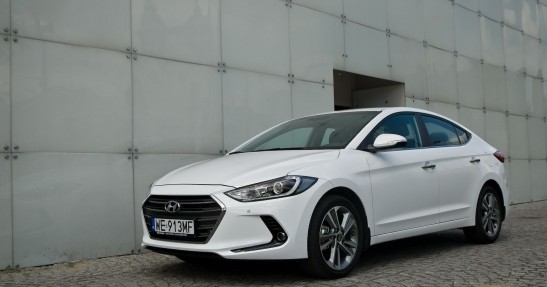 Hyundai Elantra 2016 - test