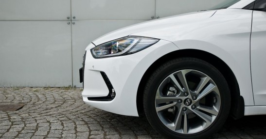 Hyundai Elantra 2016 - test