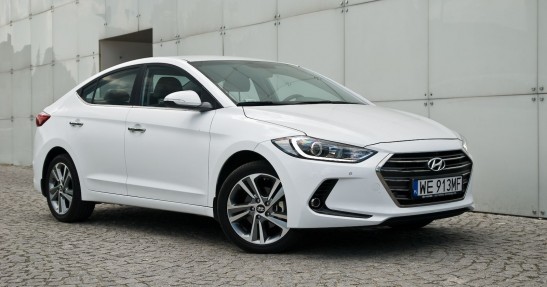 Hyundai Elantra 2016 - test