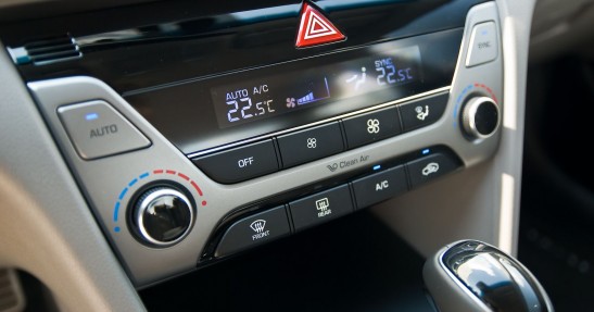 Hyundai Elantra 2016 - test