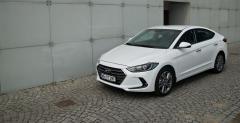 Hyundai Elantra 2016 - test